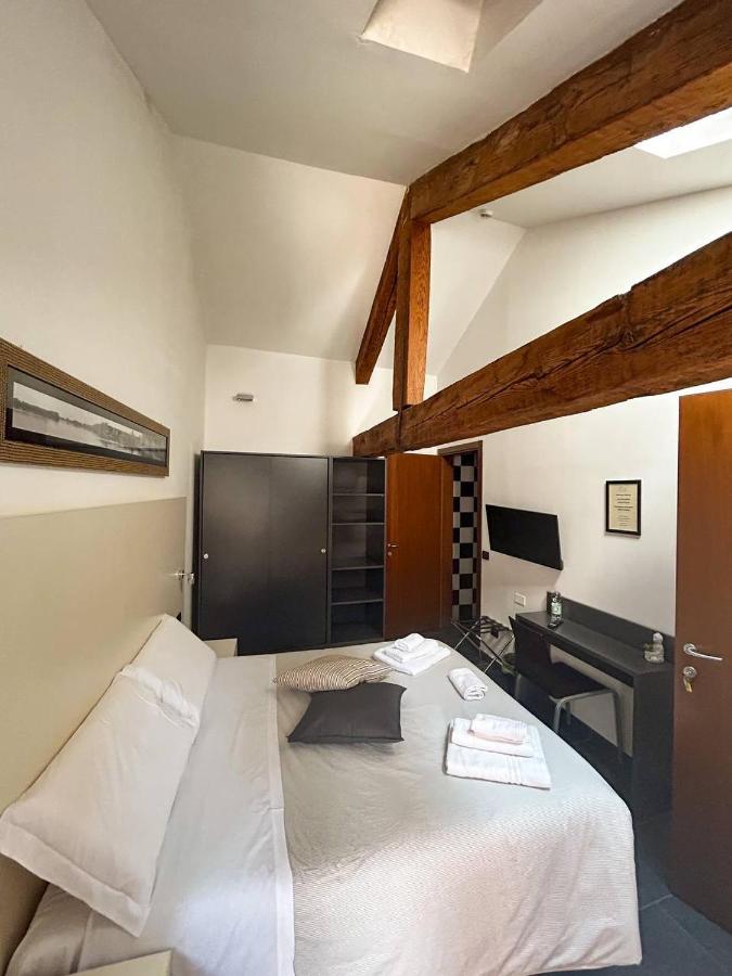 Hotel Al Castello Ferrara Exterior foto